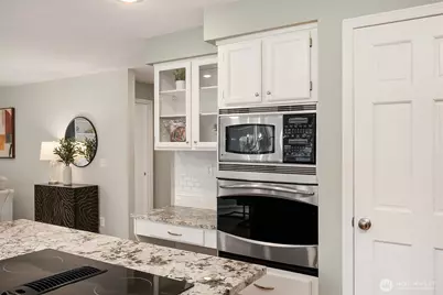 13014 NE 197th Place, Woodinville, WA 98072 - Photo 14