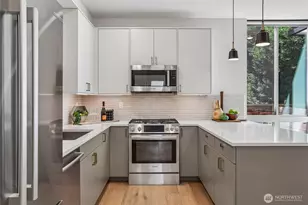 3637 C Dayton Ave N, Seattle, WA 98103 - Photo 8