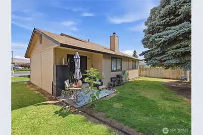 1321 Maple Street #A, Wenatchee, WA 98801 - Photo 10