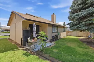 1321 Maple St, Wenatchee, WA 98801 - Photo 10