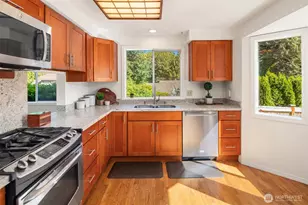 4230 205th Pl NE, Sammamish, WA 98074 - Photo 8