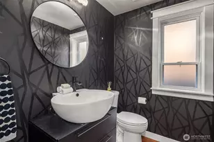 10117 NE 64th St, Kirkland, WA 98033 - Photo 16