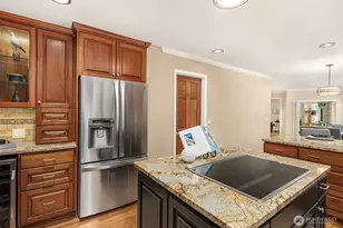 2521 227th Pl NE, Sammamish, WA 98074 - Photo 18