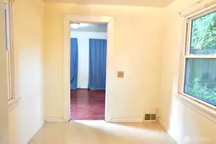 14040 Ashworth Ave N, Seattle, WA 98133 - Photo 6