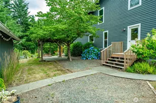 7815 W Tapps Hwy E, Bonney Lake, WA 98391 - Photo 26