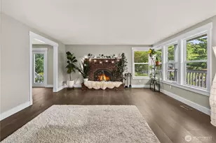 7815 W Tapps Hwy E, Bonney Lake, WA 98391 - Photo 2