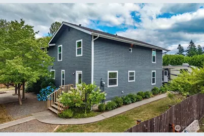 7815 W. Tapps Hwy E, Bonney Lake, WA 98391 - Photo 34