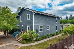 7815 W Tapps Hwy E, Bonney Lake, WA 98391 - Photo 34
