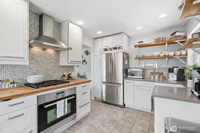 10038 13th Avenue NW, Seattle, WA 98177 - Photo 12