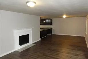 21627 SE 271st St, Maple Valley, WA 98038 - Photo 2