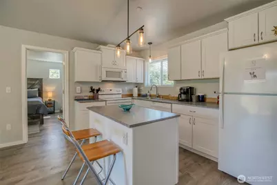 998 Point Brown Avenue SE, Ocean Shores, WA 98569 - Photo 10