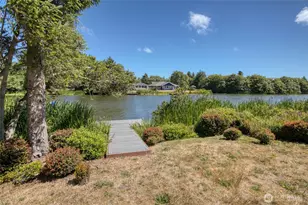 998 Point Brown Ave SE, Ocean Shores, WA 98569 - Photo 4