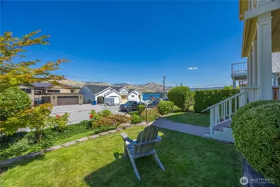 2109 W Terrace Avenue, Chelan, WA 98816 - Photo 2