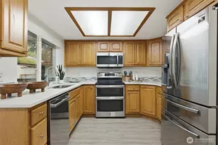 16117 131st Pl SE, Renton, WA 98058 - Photo 8