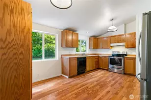 390 Van Wyck Rd, Bellingham, WA 98226 - Photo 18