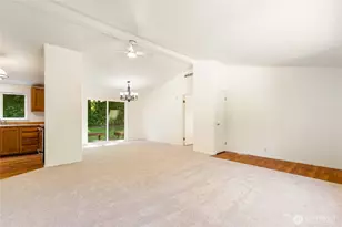 390 Van Wyck Rd, Bellingham, WA 98226 - Photo 8