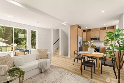 10331 Ashworth Avenue N, Seattle, WA 98133 - Photo 6