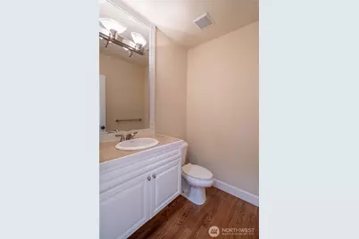 23829 SE 2nd Place, Sammamish, WA 98074 - Photo 14