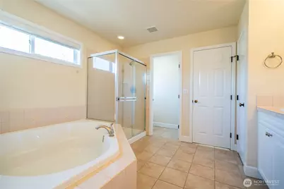 23829 SE 2nd Place, Sammamish, WA 98074 - Photo 18
