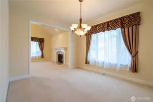 23829 SE 2nd Pl, Sammamish, WA 98074 - Photo 4