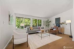8655 NE 170th St, Kenmore, WA 98028 - Photo 2