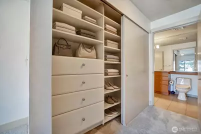 1550 Eastlake Avenue E #503, Seattle, WA 98102 - Photo 10