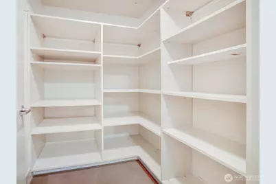 1550 Eastlake Avenue E #503, Seattle, WA 98102 - Photo 18