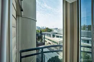 1550 Eastlake Ave E, Seattle, WA 98102 - Photo 4