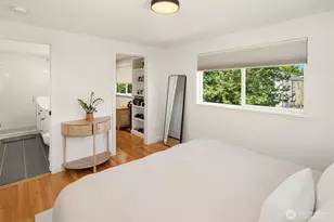 2502 NE 68th St, Seattle, WA 98115 - Photo 16