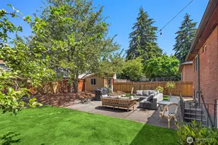 2502 NE 68th St, Seattle, WA 98115 - Photo 32