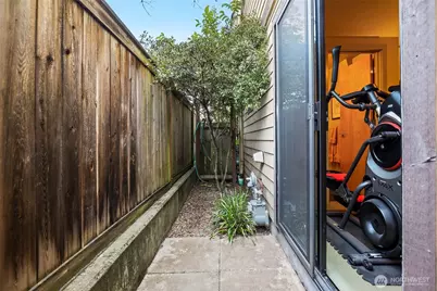 4923 39th Avenue S, Seattle, WA 98118 - Photo 32