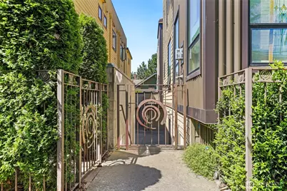4923 39th Avenue S, Seattle, WA 98118 - Photo 1