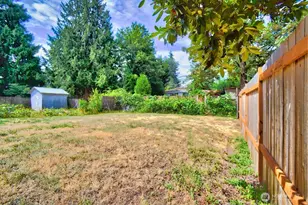 10245 42nd Ave SW, Seattle, WA 98146 - Photo 8