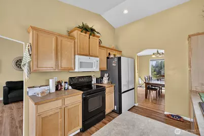 18318 13th Avenue Ct E, Spanaway, WA 98387 - Photo 4