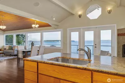 131 S Bay Way, Port Ludlow, WA 98365 - Photo 14