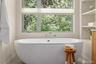 13123 Phelps Road NE, Bainbridge Island, WA 98110 - Photo 30