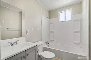 140 S Cambrian Ave, Bremerton, WA 98312 - Photo 22