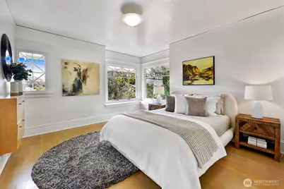 2202 N 41st Street, Seattle, WA 98103 - Photo 24