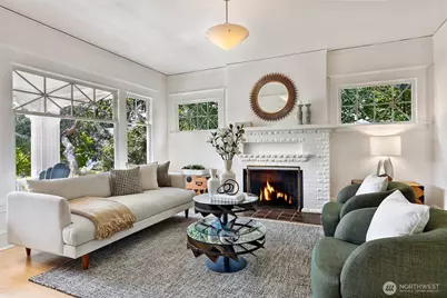 2202 N 41st Street, Seattle, WA 98103 - Photo 10