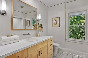 2202 N 41st St, Seattle, WA 98103 - Photo 28