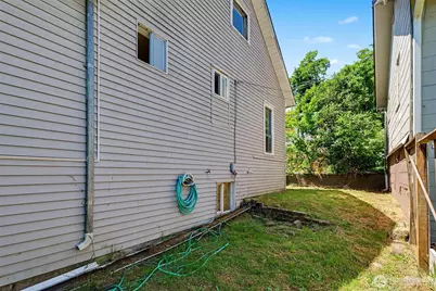 140 S Cambrian Avenue, Bremerton, WA 98312 - Photo 26