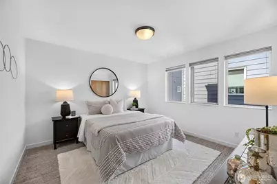 4222 Linden Avenue N, Seattle, WA 98103 - Photo 20