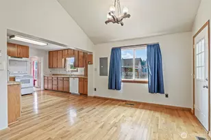 2631 48th Ave, Longview, WA 98632 - Photo 4