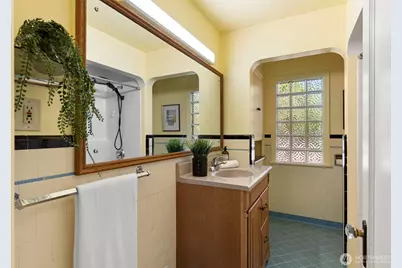 2425 N Wycoff Avenue, Bremerton, WA 98312 - Photo 14