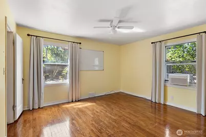 2425 N Wycoff Avenue, Bremerton, WA 98312 - Photo 16
