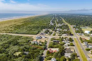 516 Sand Dune Ave SW, Ocean Shores, WA 98569 - Photo 1