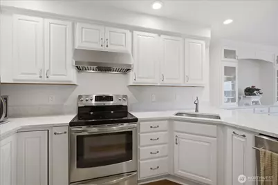 2219 Rucker Avenue #201, Everett, WA 98201 - Photo 6