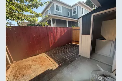 404 S Division Lane, Tacoma, WA 98418 - Photo 8
