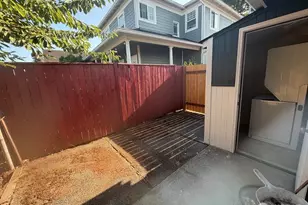 404 S Division Ln, Tacoma, WA 98418 - Photo 8