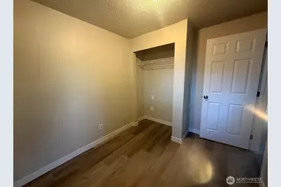 404 S Division Lane, Tacoma, WA 98418 - Photo 4